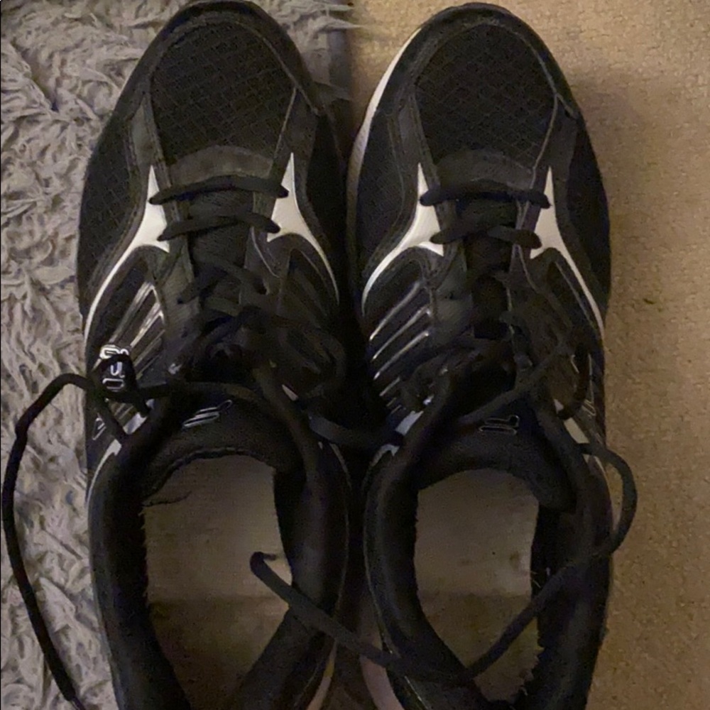 Men’s Fila Sneakers